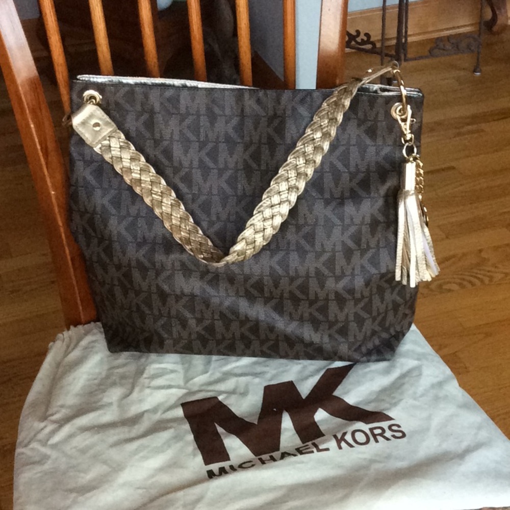 Michael Kors Signature Tote